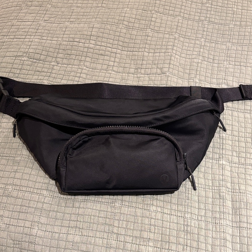 Lululemon Fanny pack